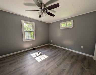 65 Perry - Photo Thumbnail 8