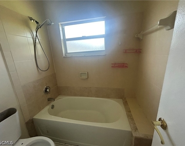 1002 Jolly Road - Photo Thumbnail 17