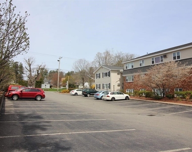 73 East Broadway - Photo Thumbnail 2