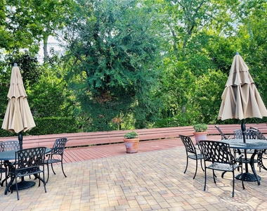 2224 S Piney Point Road - Photo Thumbnail 28