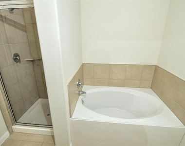 30507 Ginger Trace Drive - Photo Thumbnail 10