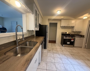 5615 Arboles Drive - Photo Thumbnail 7