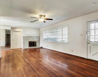 5615 Arboles Drive - Photo Thumbnail 4