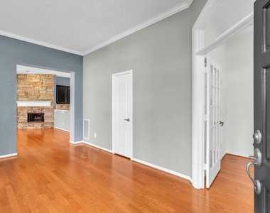 13931 Carrington Lane - Photo Thumbnail 3