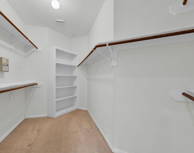 13931 Carrington Lane - Photo Thumbnail 27