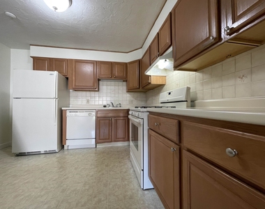 385 Huse - Photo Thumbnail 9
