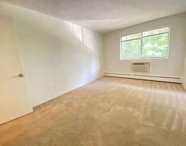 385 Huse - Photo Thumbnail 20