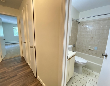 385 Huse - Photo Thumbnail 32
