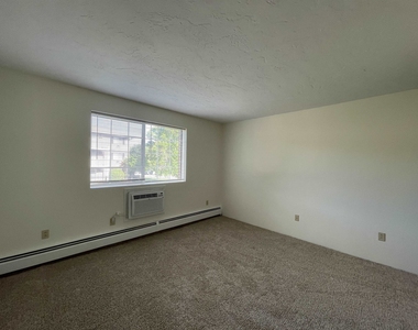 385 Huse - Photo Thumbnail 28