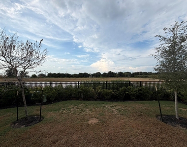 24126 Prairie Crabapple Court - Photo Thumbnail 17