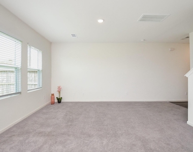 8627 Vacek Crossing Way - Photo Thumbnail 5
