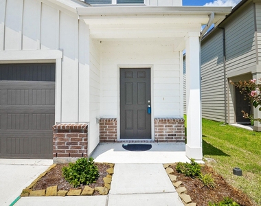 8627 Vacek Crossing Way - Photo Thumbnail 2