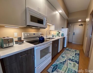 83 Hanover - Photo Thumbnail 8