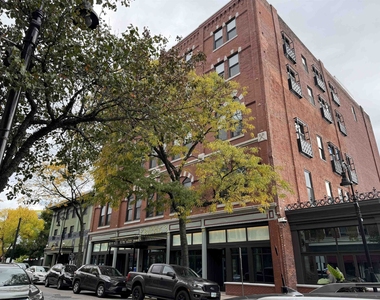 83 Hanover - Photo Thumbnail 2