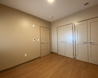 83 Hanover - Photo Thumbnail 25