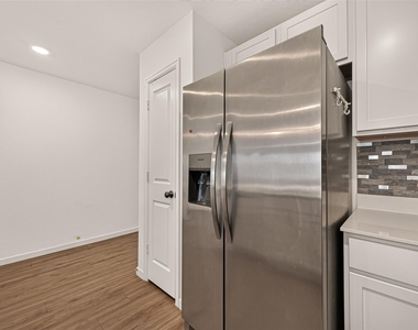 3242 Spanish Oak Lane - Photo Thumbnail 13
