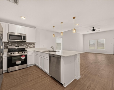 3242 Spanish Oak Lane - Photo Thumbnail 10