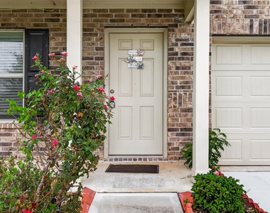 3242 Spanish Oak Lane - Photo Thumbnail 2