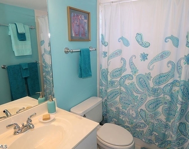 5550 Heron Point Drive - Photo Thumbnail 12