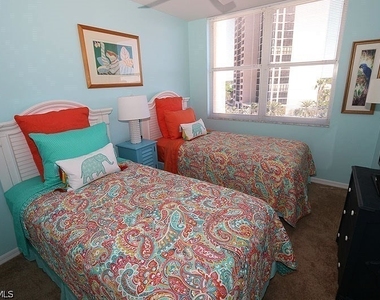 5550 Heron Point Drive - Photo Thumbnail 10