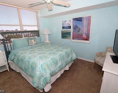 5550 Heron Point Drive - Photo Thumbnail 8