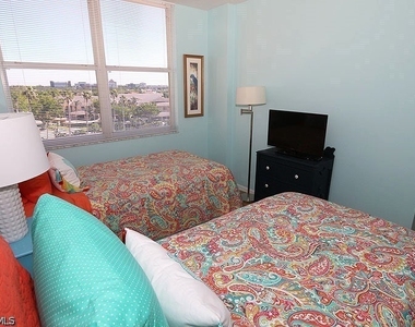 5550 Heron Point Drive - Photo Thumbnail 11