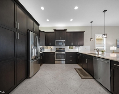 2866 Cinnamon Bay Circle - Photo Thumbnail 24