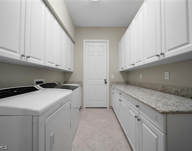 2866 Cinnamon Bay Circle - Photo Thumbnail 12