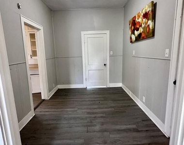 217 Marland St - Photo Thumbnail 3