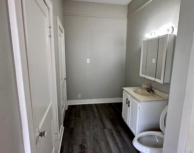 217 Marland St - Photo Thumbnail 6