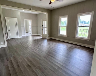 217 Marland St - Photo Thumbnail 12