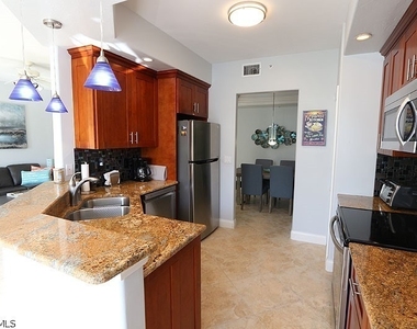 2110 Arielle Drive - Photo Thumbnail 6