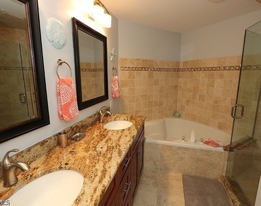 2110 Arielle Drive - Photo Thumbnail 10