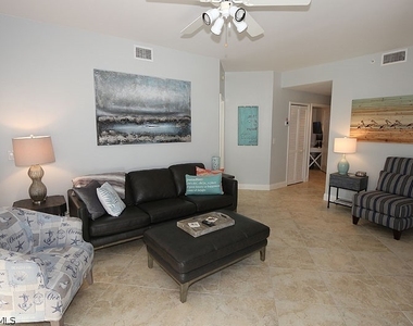 2110 Arielle Drive - Photo Thumbnail 3