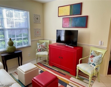 5693 Heron Lane - Photo Thumbnail 10