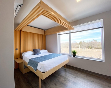 409 Elm - Photo Thumbnail 6