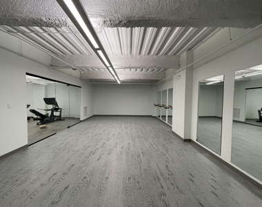 409 Elm - Photo Thumbnail 35