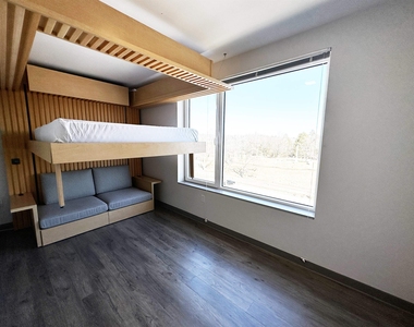 409 Elm - Photo Thumbnail 7