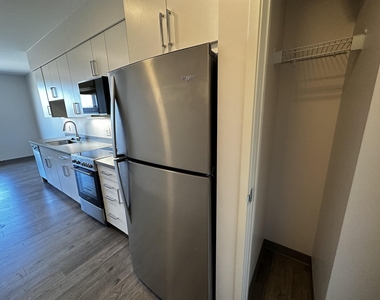 409 Elm - Photo Thumbnail 19