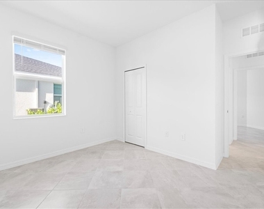 14770 Martingale Place - Photo Thumbnail 13