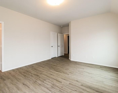 3205 Chunk Drive - Photo Thumbnail 11