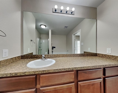 12318 Wavecrest Road - Photo Thumbnail 6