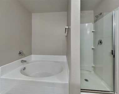 12318 Wavecrest Road - Photo Thumbnail 8