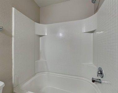 12318 Wavecrest Road - Photo Thumbnail 13
