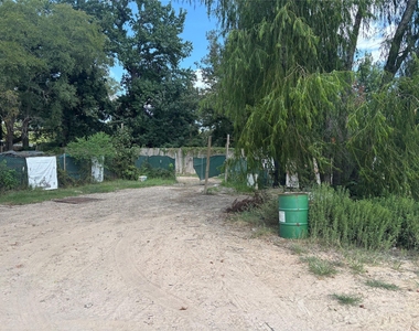 26356 E Holly Lane - Photo Thumbnail 4