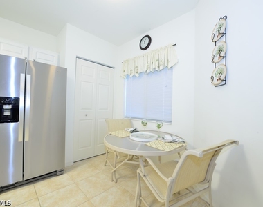 10000 Maddox Lane - Photo Thumbnail 10