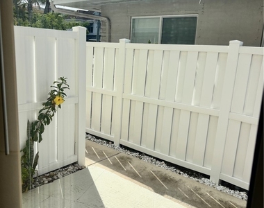 296 4th Avenue S - Photo Thumbnail 17