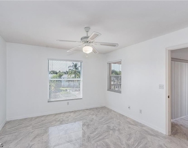 3250 Cypress Glen Way - Photo Thumbnail 14