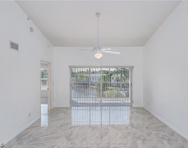 3250 Cypress Glen Way - Photo Thumbnail 4