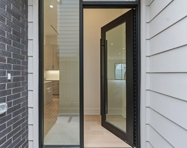 824 Malone Street - Photo Thumbnail 3